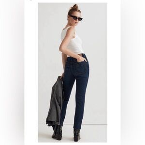 Women's Dark Blue Jeans